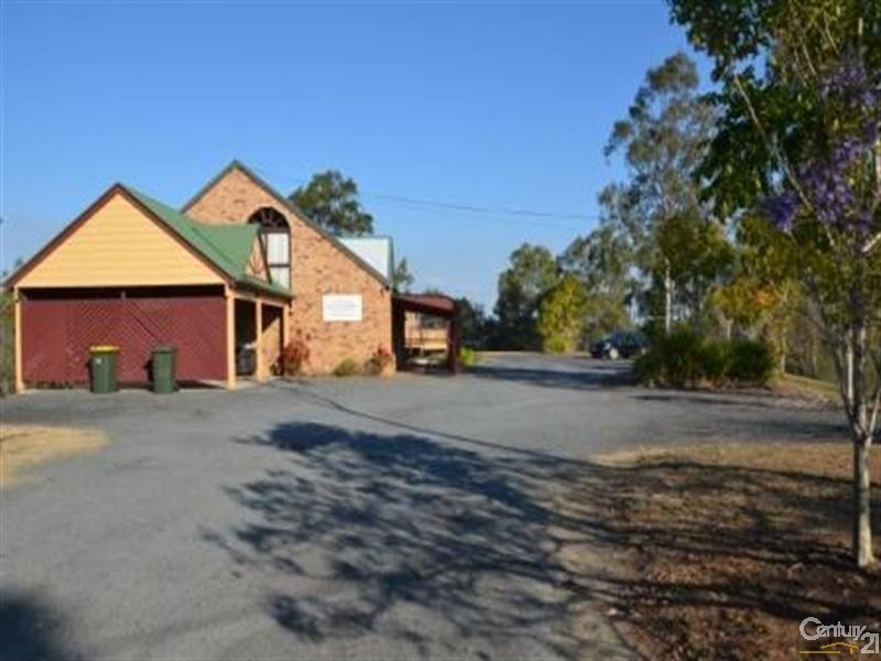 25 Brooks Drive, Kooralbyn QLD 4285