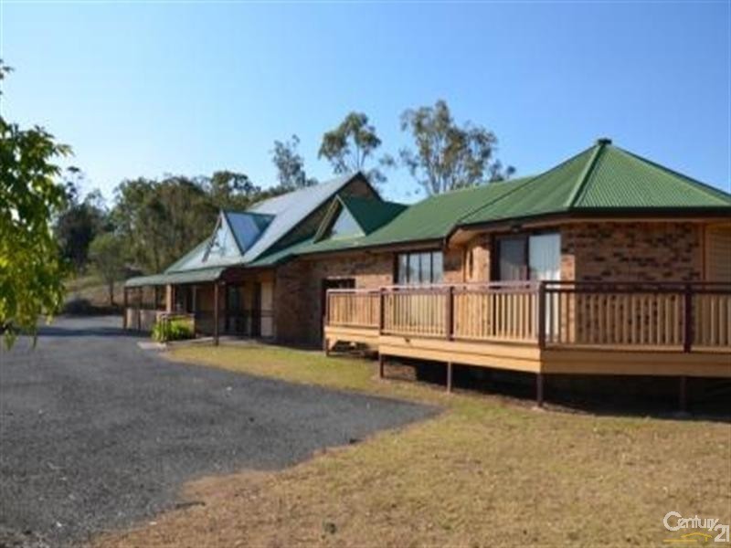 25 Brooks Drive, Kooralbyn QLD 4285