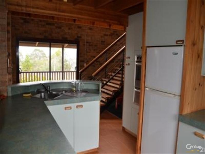 25 Brooks Drive, Kooralbyn QLD 4285