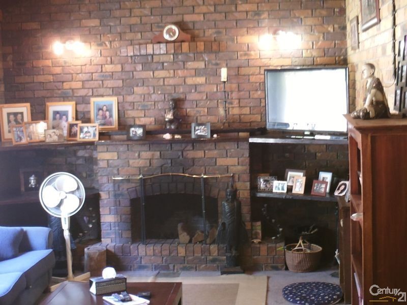 331 Clifton Drive, North Maclean QLD 4280