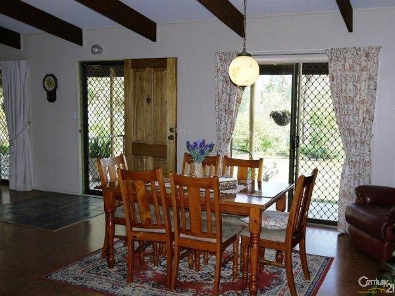 6 Cannon Place, Kooralbyn QLD 4285