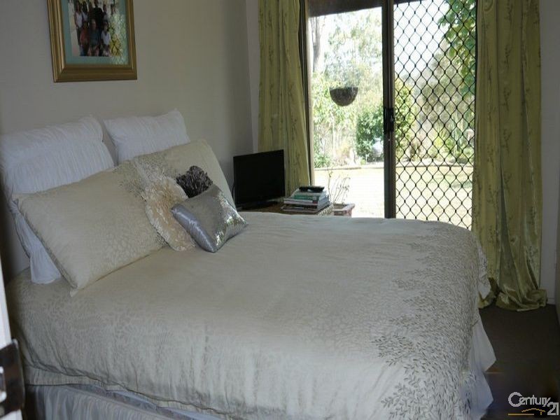 6 Cannon Place, Kooralbyn QLD 4285