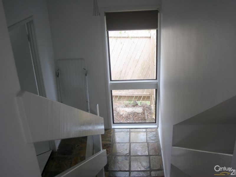 8/1 Yulgibar Close, Kooralbyn QLD 4285