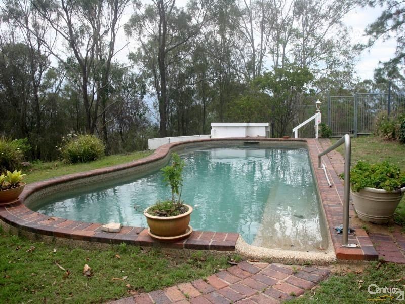 52 Brooks Drive, Kooralbyn QLD 4285