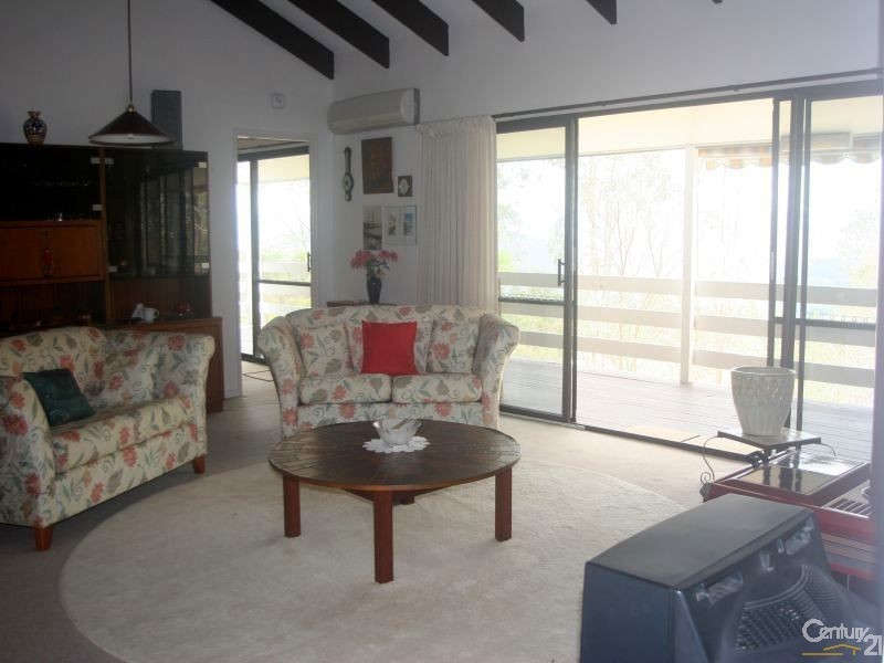 52 Brooks Drive, Kooralbyn QLD 4285