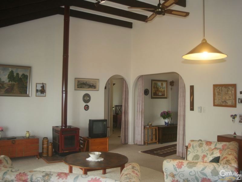 52 Brooks Drive, Kooralbyn QLD 4285