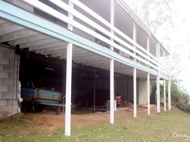 52 Brooks Drive, Kooralbyn QLD 4285