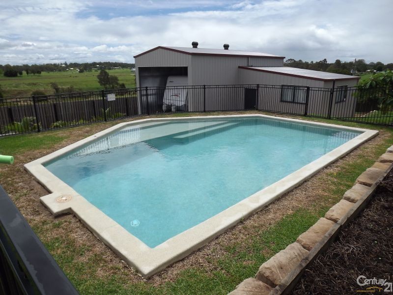 25 Towns Ave, Logan Village QLD 4207