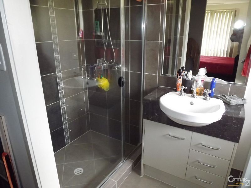 25 Towns Ave, Logan Village QLD 4207