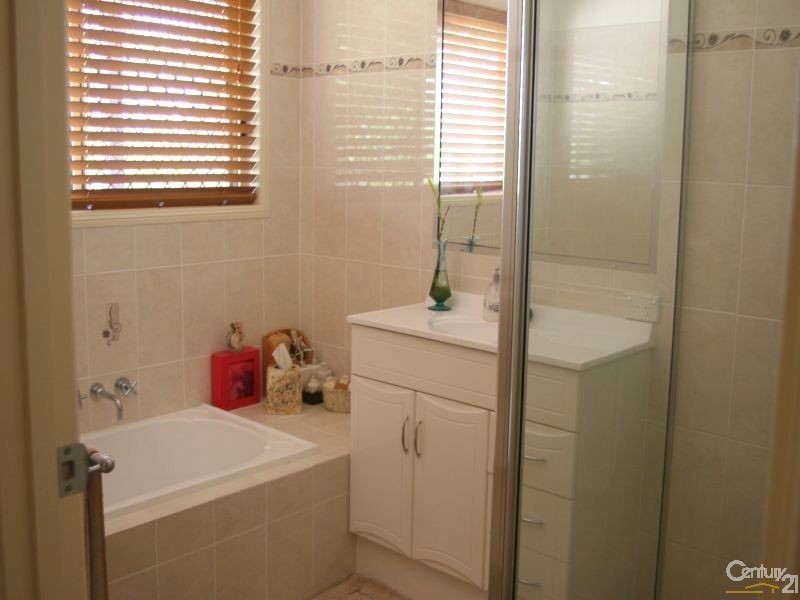 167 Campbell Drive, Kooralbyn QLD 4285