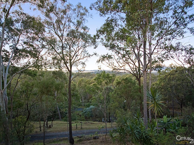 126 Drysdale Ave, Tamborine QLD 4270