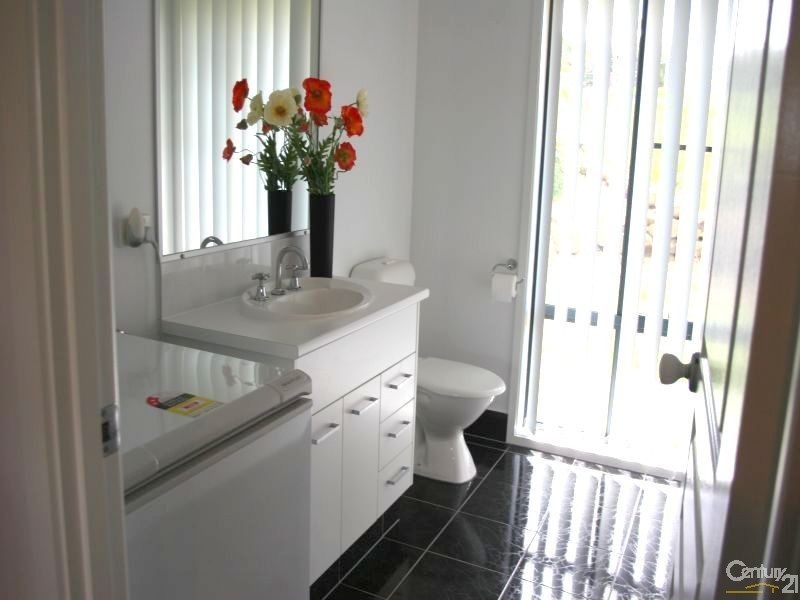 178 Merton Close, Kooralbyn QLD 4285