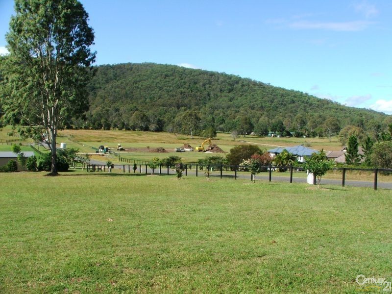 8 Cooingie View Road, Logan Village QLD 4207