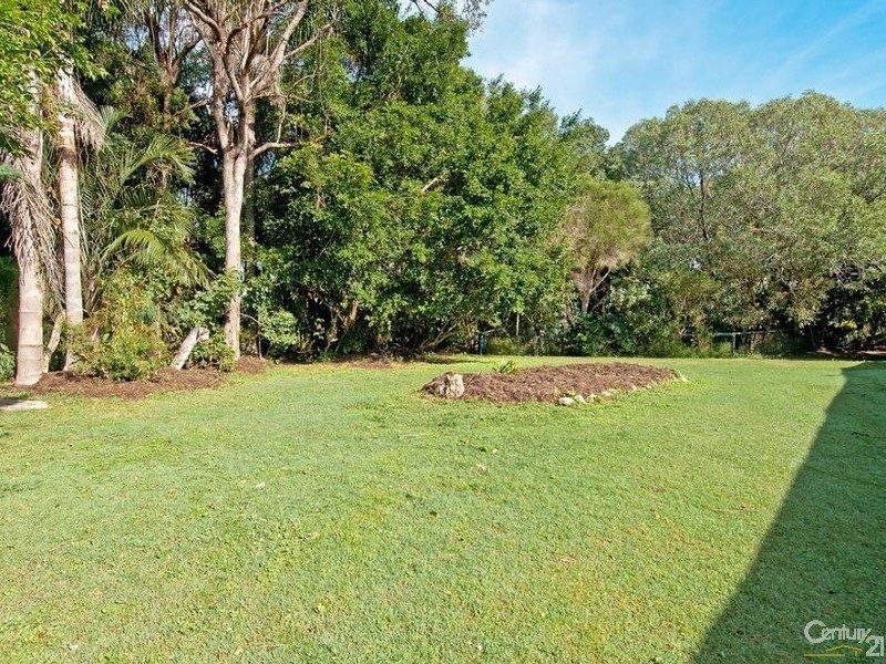 8 Nerreman Drive, Chambers Flat QLD 4133