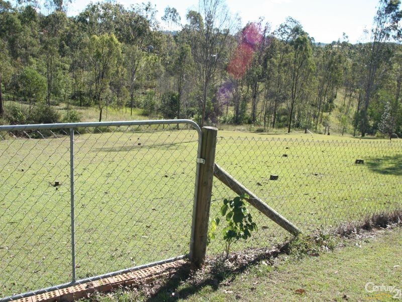 10 Cannon Place, Kooralbyn QLD 4285