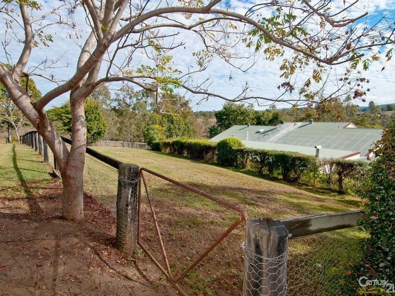 37 Markwell Drive, Kooralbyn QLD 4285