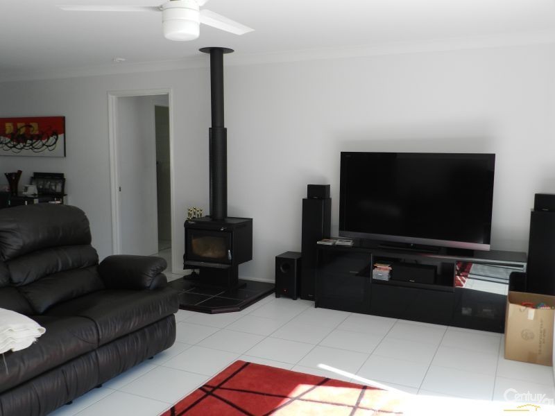 8 Conifer Court, Logan Village QLD 4207