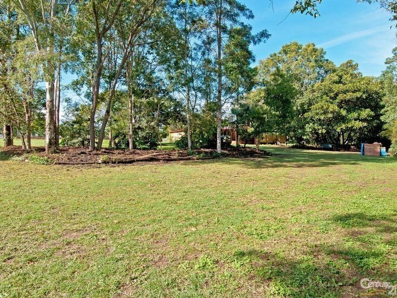 8 Nerreman Drive, Chambers Flat QLD 4133
