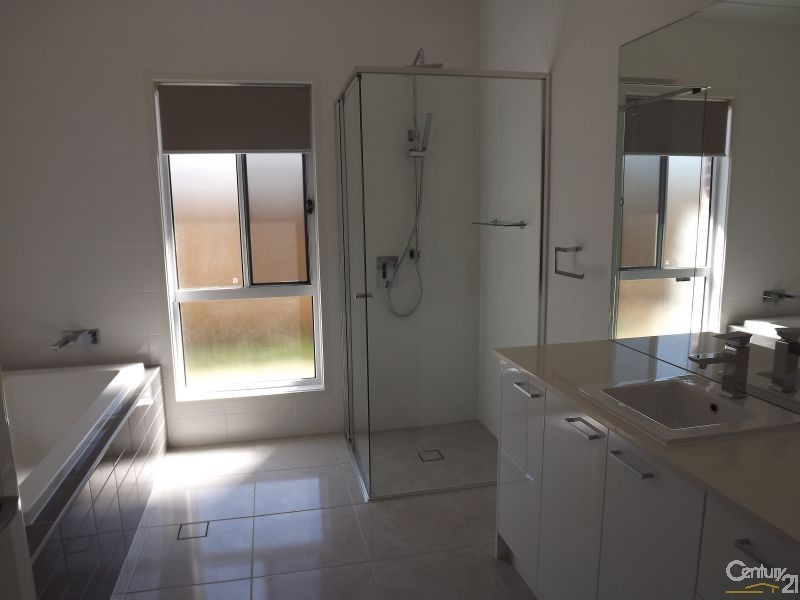 18 Robyn Court, Logan Village QLD 4207