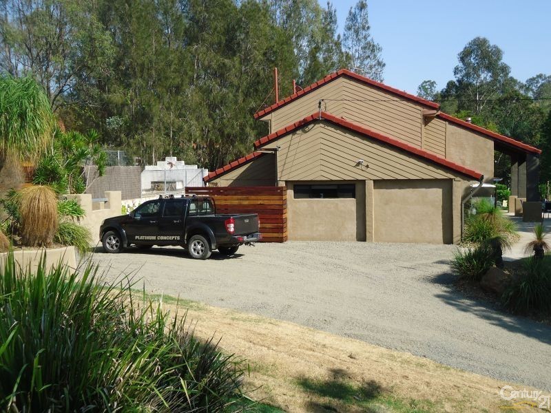 24 Walker Drive, Kooralbyn QLD 4285