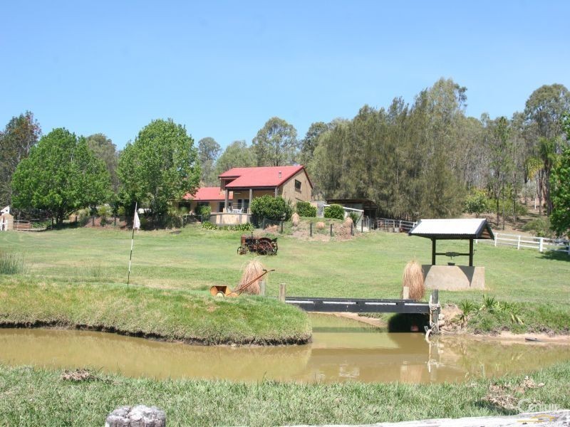 24 Walker Drive, Kooralbyn QLD 4285