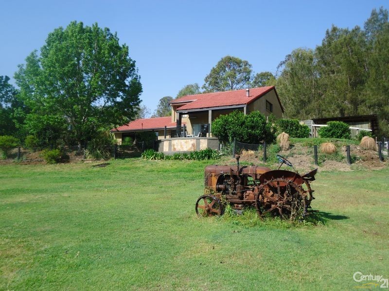 24 Walker Drive, Kooralbyn QLD 4285