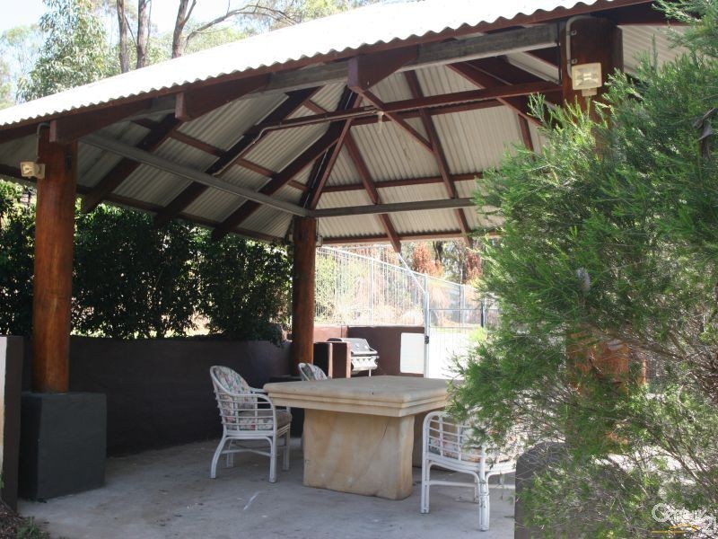 24 Walker Drive, Kooralbyn QLD 4285