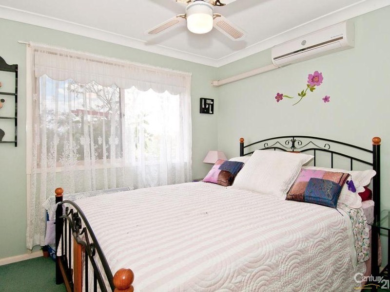 2-4 Farwell Close, Kooralbyn QLD 4285