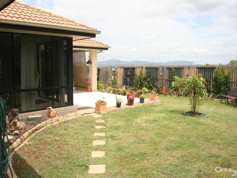 15 Meridian Way, Beaudesert QLD 4285