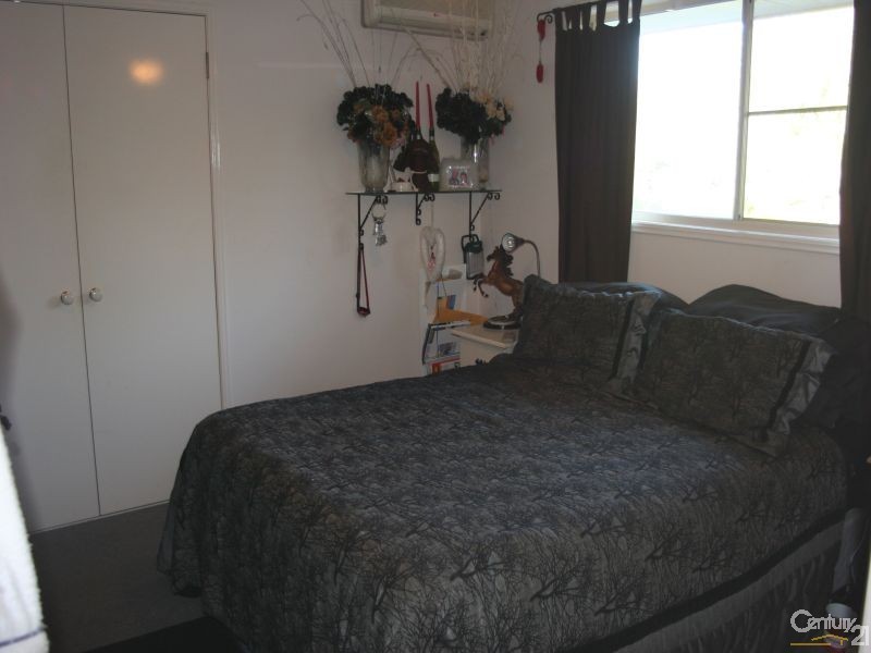 25 Walker Drive, Kooralbyn QLD 4285