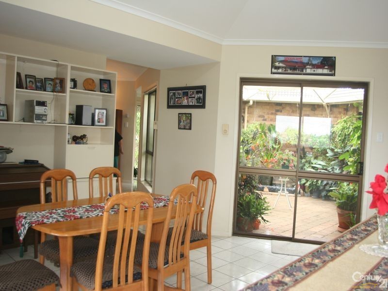 14 Brooks Drive, Kooralbyn QLD 4285