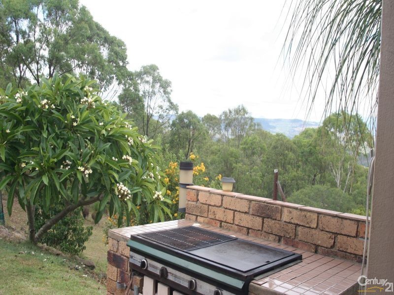 14 Brooks Drive, Kooralbyn QLD 4285