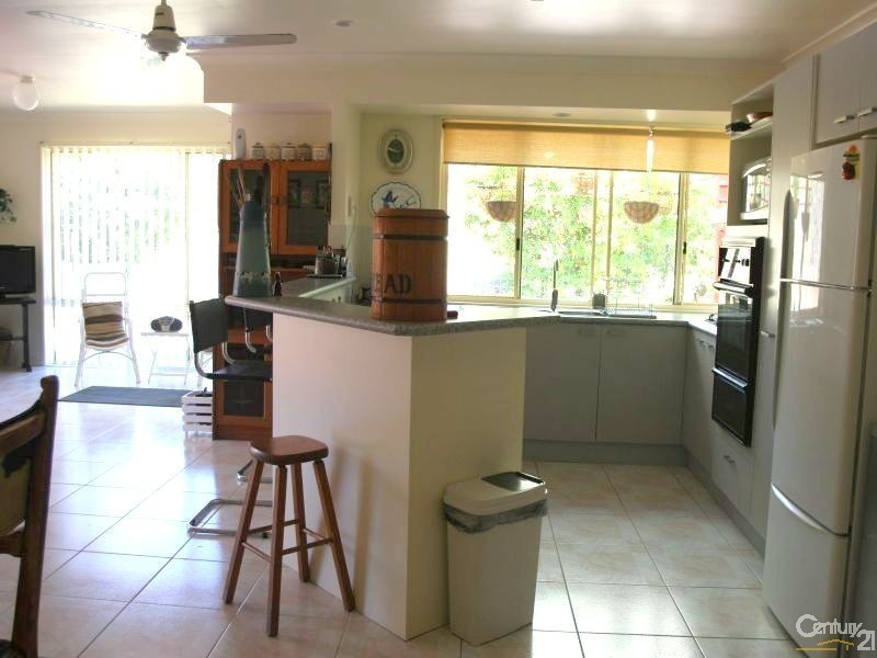 168 Walker Drive, Kooralbyn QLD 4285