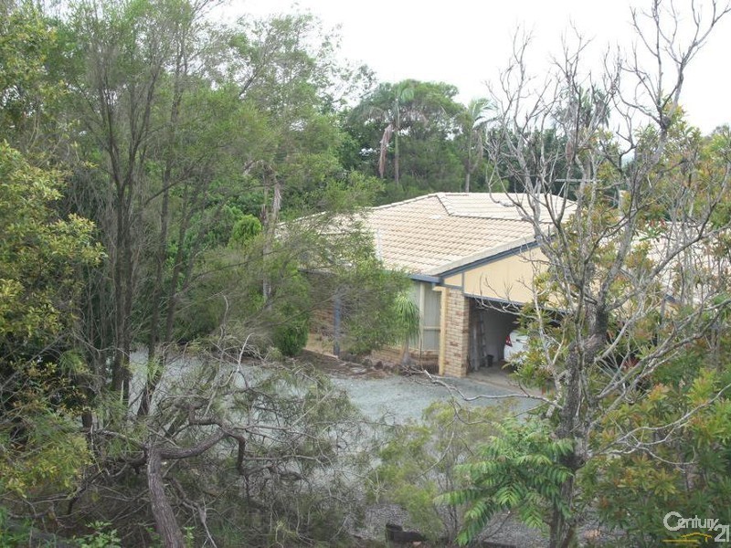 168 Walker Drive, Kooralbyn QLD 4285