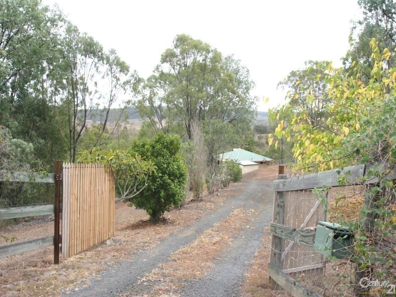 195 Walker Drive, Kooralbyn QLD 4285