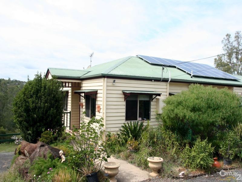 245 Wellington Bundock Drive, Kooralbyn QLD 4285