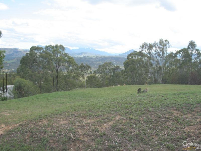 46 Brooks Drive, Kooralbyn QLD 4285