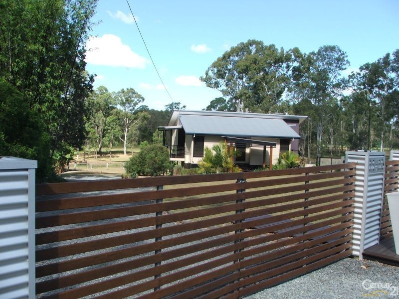 14 McPherson Road, Chambers Flat QLD 4133