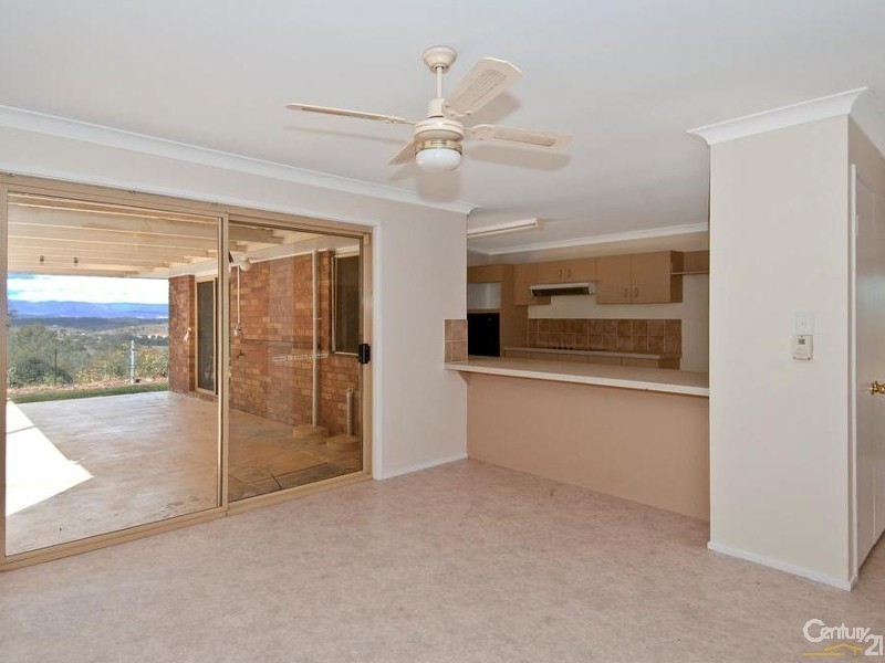 2 Francis Close, Kooralbyn QLD 4285
