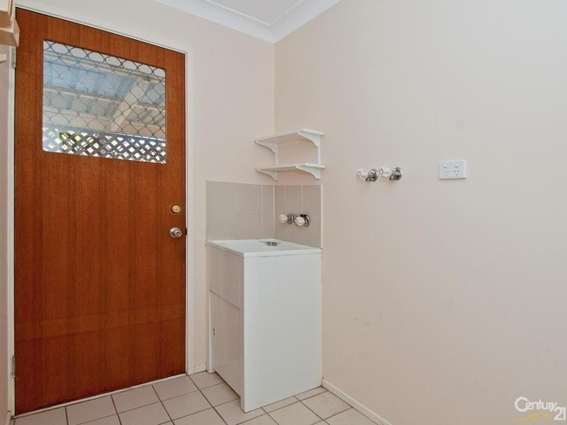 2 Francis Close, Kooralbyn QLD 4285