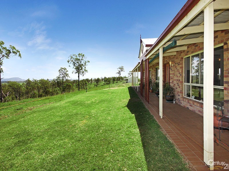569 Oaky Creek Road, Oaky Creek QLD 4285