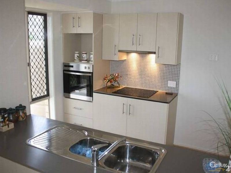 84 Von Nida Drive, Kooralbyn QLD 4285