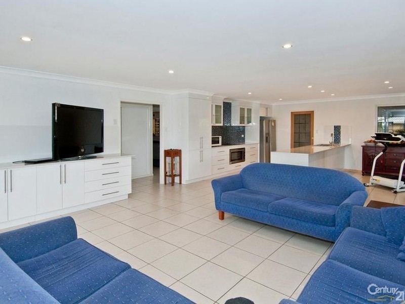 2 Langi Court, Shailer Park QLD 4128