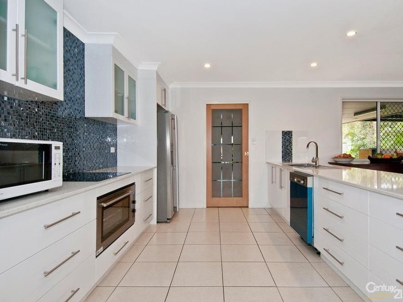 2 Langi Court, Shailer Park QLD 4128