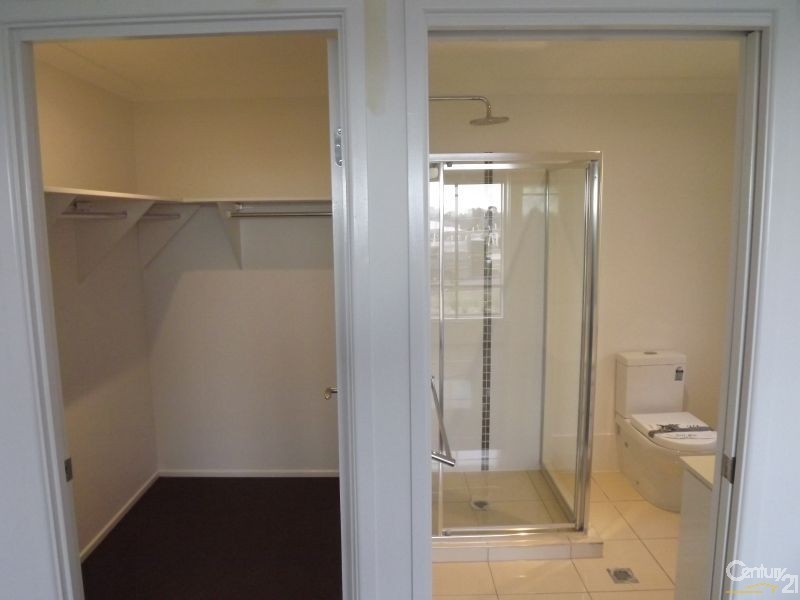 47 Huggins Ave, Yarrabilba QLD 4207