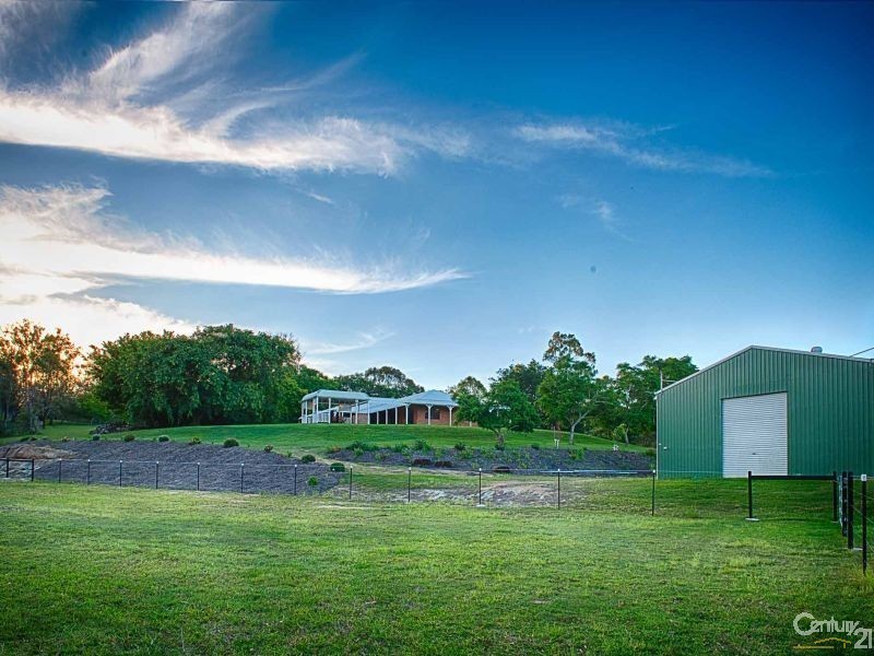 45 Brooks Drive, Kooralbyn QLD 4285