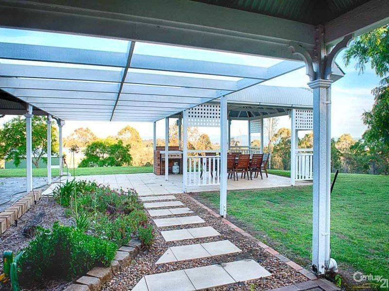 45 Brooks Drive, Kooralbyn QLD 4285