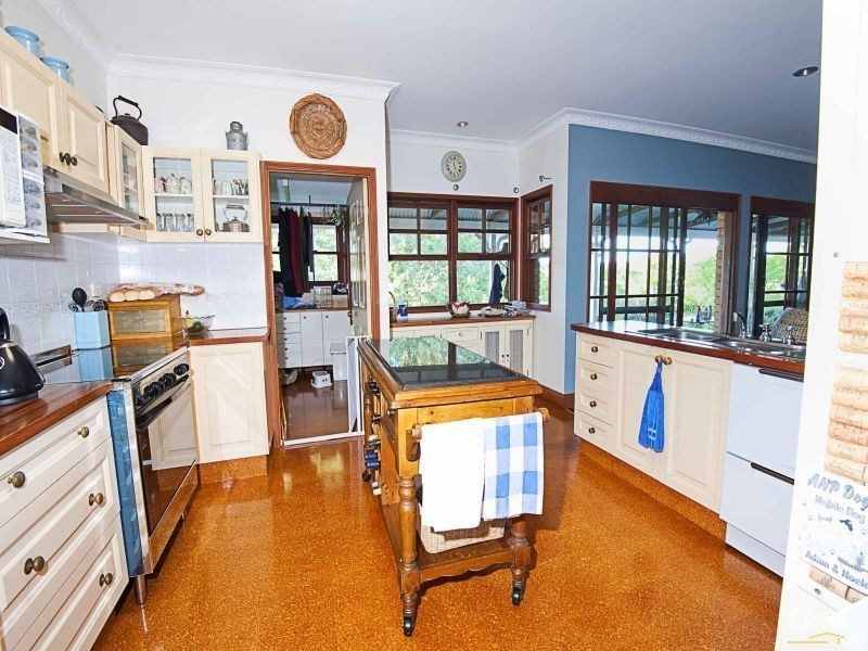 45 Brooks Drive, Kooralbyn QLD 4285