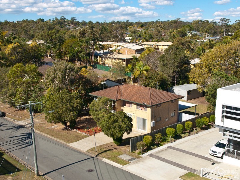 9 Laurinda Crescent, Springwood QLD 4127