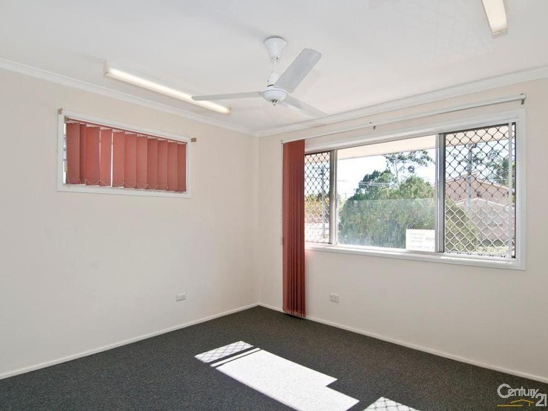 9 Laurinda Crescent, Springwood QLD 4127